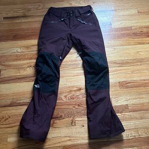 North Face ski pants. Maroon color, size small long!